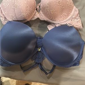 1 Victoria secret push up bras size 38c